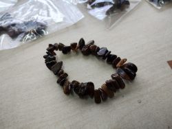 TIGER EYE SMALL CRYSTAL CHIP BRACELET JOBLOT OF 70 - BRAND NEW