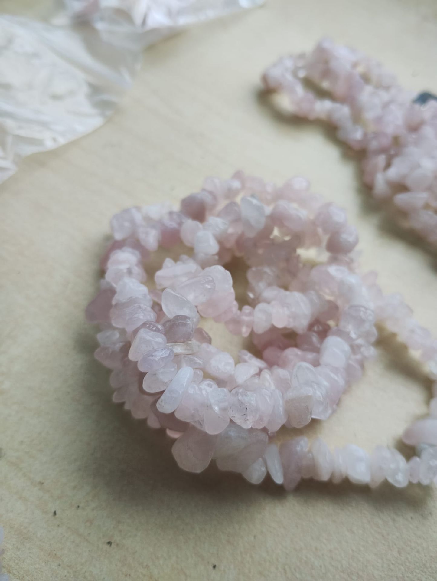 ROSE QUARTZ SMALL CRYSTAL CHIP BRACELET JOBLOT OF 44 - BRAND NEW - Image 3 of 3