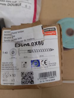 JOBLOT X 2 CRATES NUMBER 26 RESELLER CARBOOT MARKET