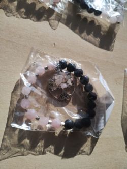 ROSE QUARTZ+ LAVA TOL CRYSTAL BEADED BRACELET JOB LOT OF 17 - BRAND NEW