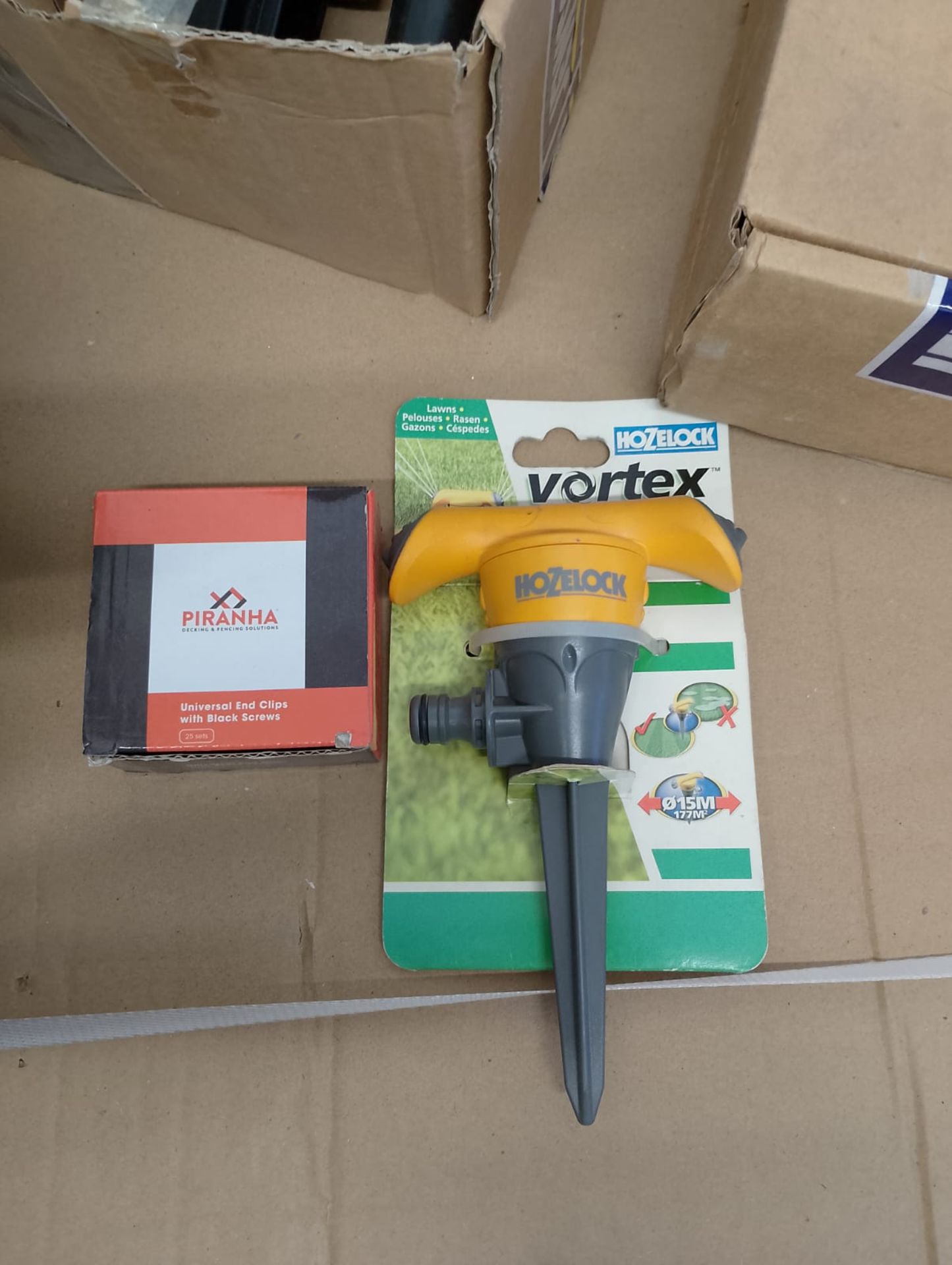 JOBLOT X 2 CRATES NUMBER 7 RESELLER CARBOOT MARKET - Image 8 of 9