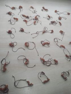 AGATE CRYSTAL CHIP BROWN COTTON ADJUSTABLE BRACELET JOB LOT OF 41- BRAND NEW