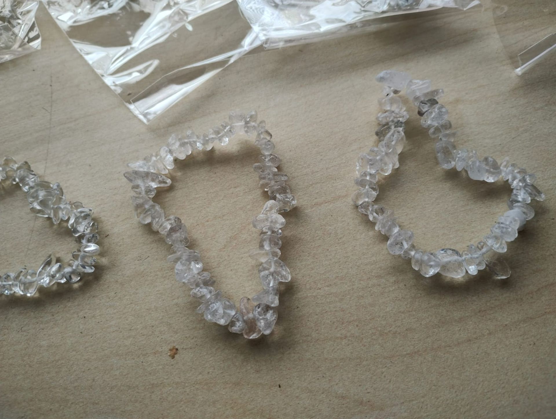 CLEAR QUARTZ SMALL CRYSTAL CHIP BRACELET JOBLOT OF 39 - BRAND NEW - Image 2 of 2