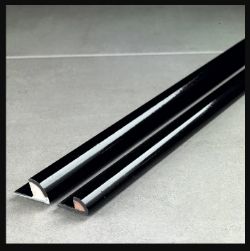 146 X ULTRA SHINE BLACK 12MM R.E.TRIM LENGTH 2.44M