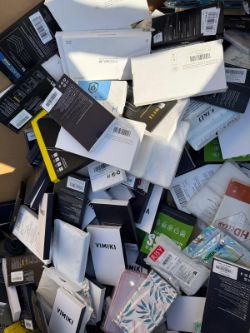 PALLET OF BRAND NEW PHONE CASES AND SCREEN PROTECTORS MIXED MODELS COLLECTION ONLY