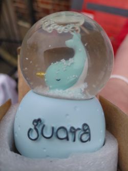 SMALL SNOW GLOBS PINK AND BLUE HAIR ACCESSORIES FIDGET SPINNERS ECT 50X ITEMS SHOP STOCK