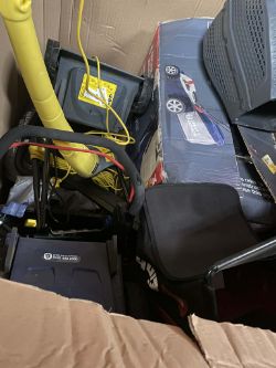 JOB LOT OF CUSTOMER RETURNS – LAWNMOWERS AND GARDEN MACHINERY.