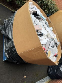 PALLET OF BRAND NEW PHONE CASES AND SCREEN PROTECTORS MIXED MODELS COLLECTION ONLY