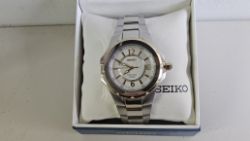 1 C SEIKO WATCH SGEE68