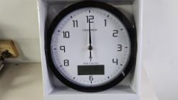 10 PC WALL CLOCL RADIO CONTROL