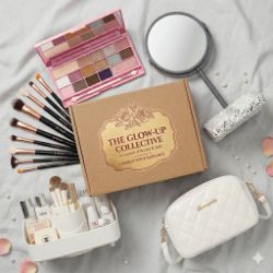 ULTIMATE LUXURY BEAUTY GIFT SET FOR WOMEN & TEENS 5PC: REVOLUTION PALETTE, DUCARE BRUSHES,