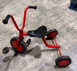 KIDS COMMERCIAL PLAYGROUND TOYS SCOOTER AND BIKE