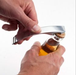 96 X CURVED SILVER BOTTLE OPENER-LOOSE (498)
