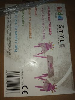 PALLET CONTAINING 25 BEBE / KIDDI APPEARS NEW STOCK DIRTY PACKAGING (TABLE CHAIR SETS & TOY BOXES)