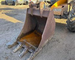 3FT DIGGING BUCKET | 80MM PINS | EXCAVATOR / TELEHANDLER | PLANT & FARM USE