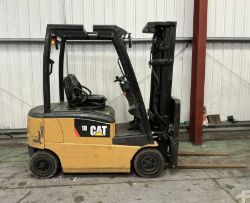 **(INCLUDES CHARGER)** 2015 CAT LIFT TRUCKS EP18CPN FORKLIFT