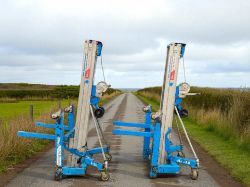 GENIE SLA-10 SUPERLIFT MATERIAL LIFT – 454 KG CAPACITY – 3.49 M HEIGHT
