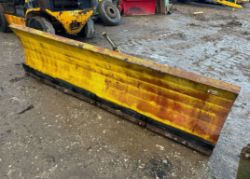 SNOW PLOUGH – 8FT WIDE – 3-POINT LINKAGE – TRACTOR / TELEHANDLER