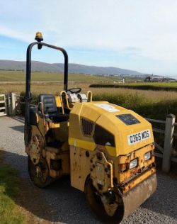 CAT CB12 VIBRATING ROLLER – 2008