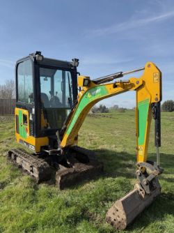 2019 JCB 16C MINI DIGGER (FULL CAB)