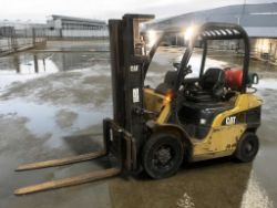 CAT GP25N LPG FORKLIFT – 2004