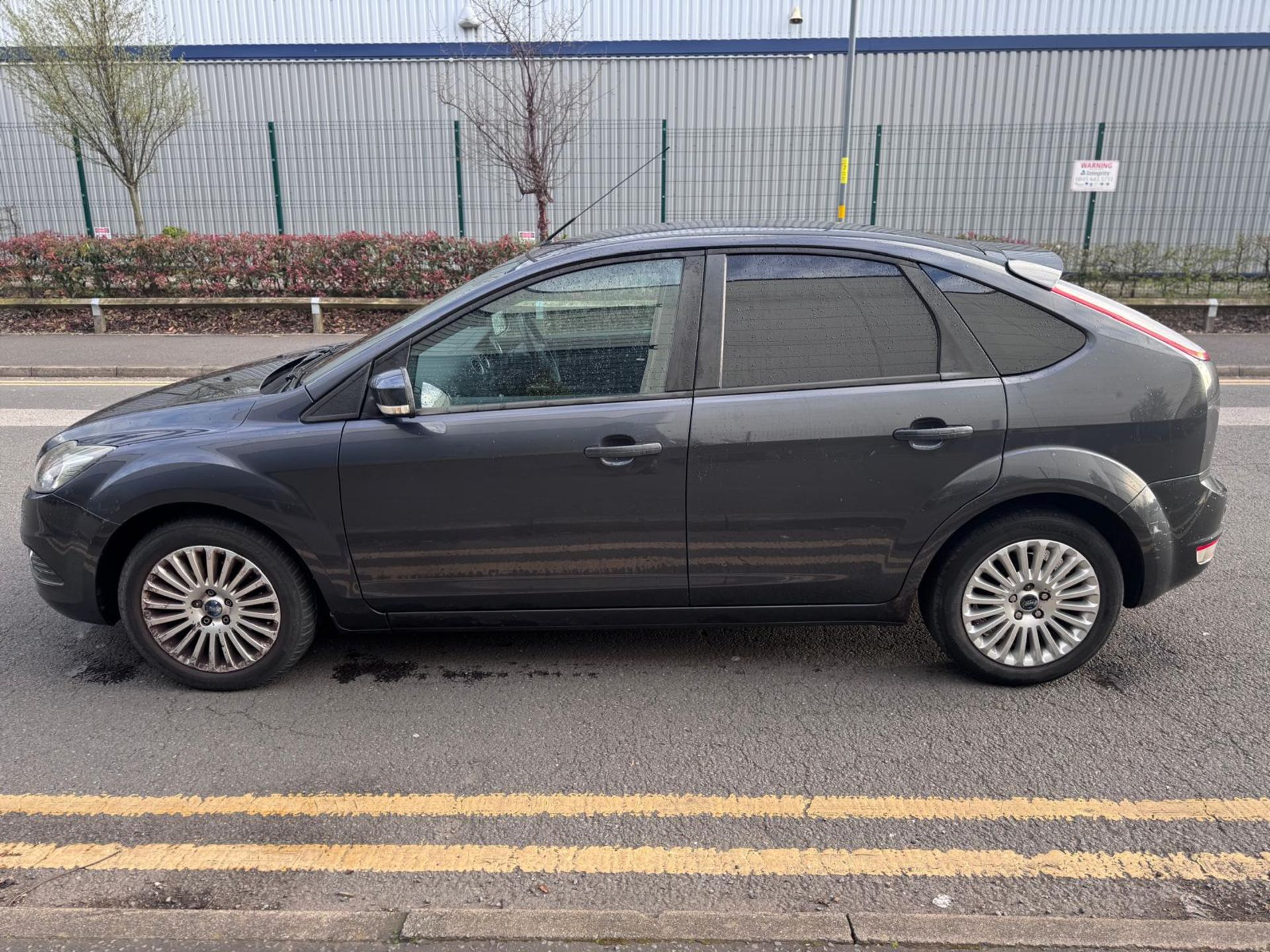 **(ONLY 124K MILEAGE)** 2008 FORD FOCUS TITANIUM 100 1.6 PETROL MANUAL >>--NO VAT ON HAMMER--<< - Image 3 of 14