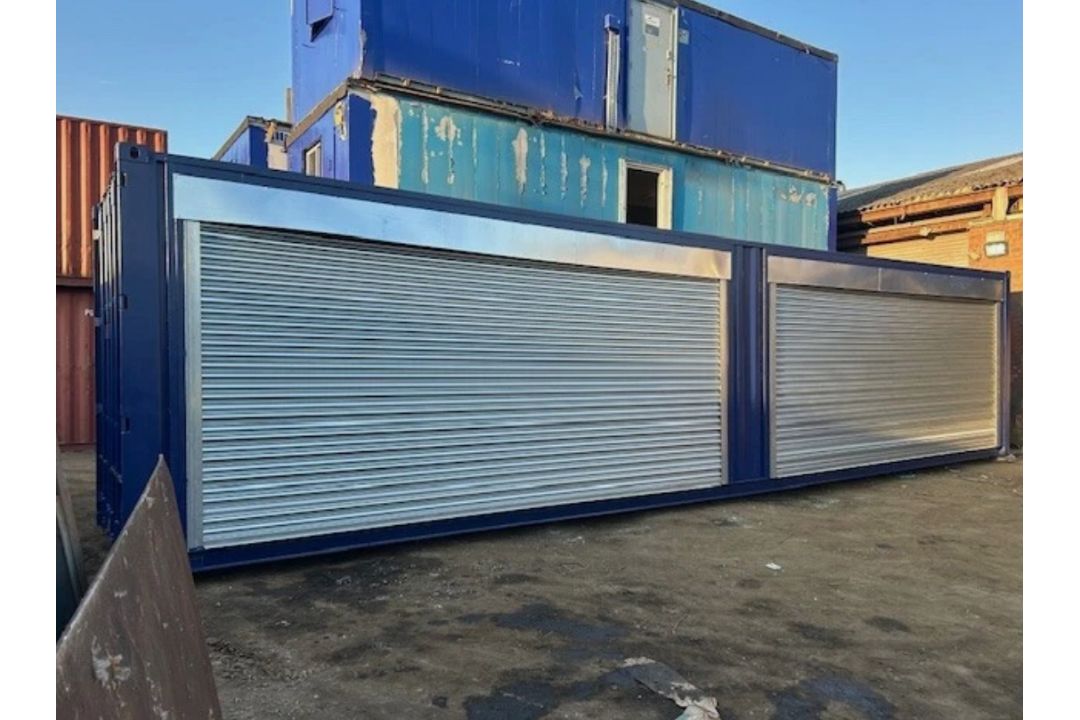 40FT X 8FT DOUBLE ROLLER SHUTTER SHIPPING CONTAINER - Image 1 of 4