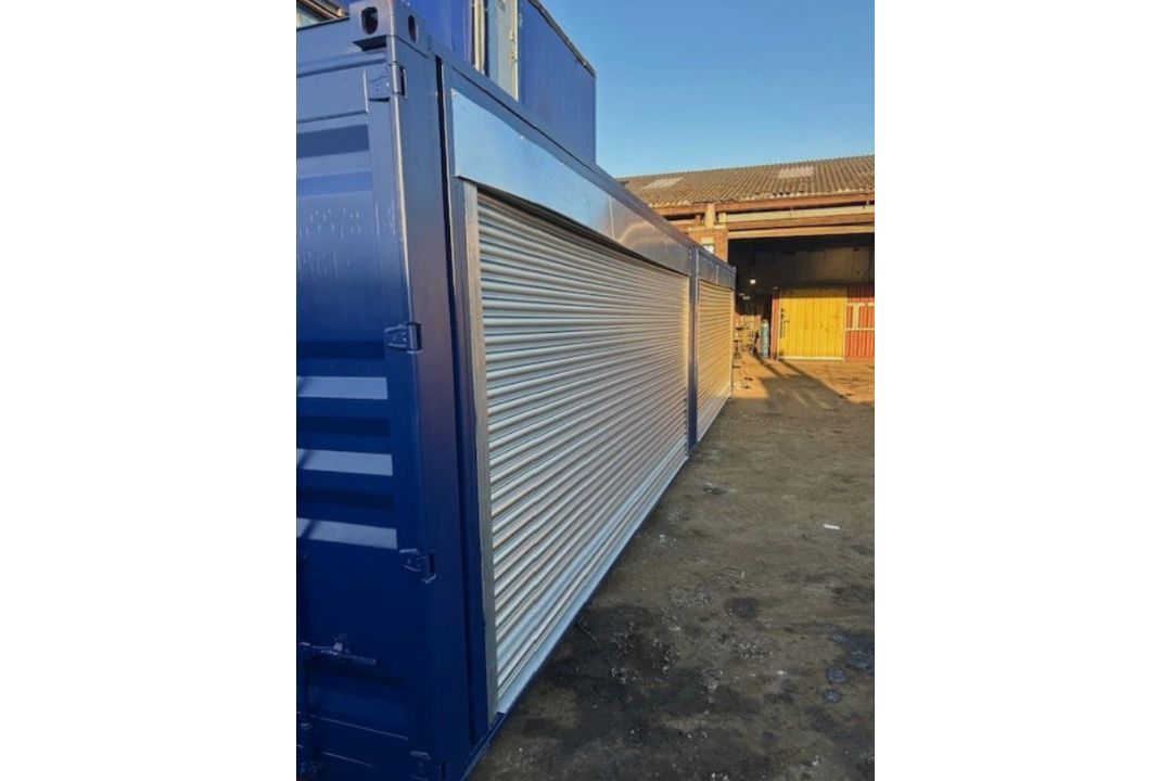 40FT X 8FT DOUBLE ROLLER SHUTTER SHIPPING CONTAINER - Image 3 of 4