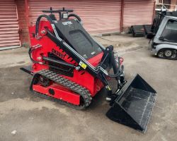 2025 CAPTOK TRACKED SKID STEER HANDLER LOADER – PETROL, ELECTRIC START