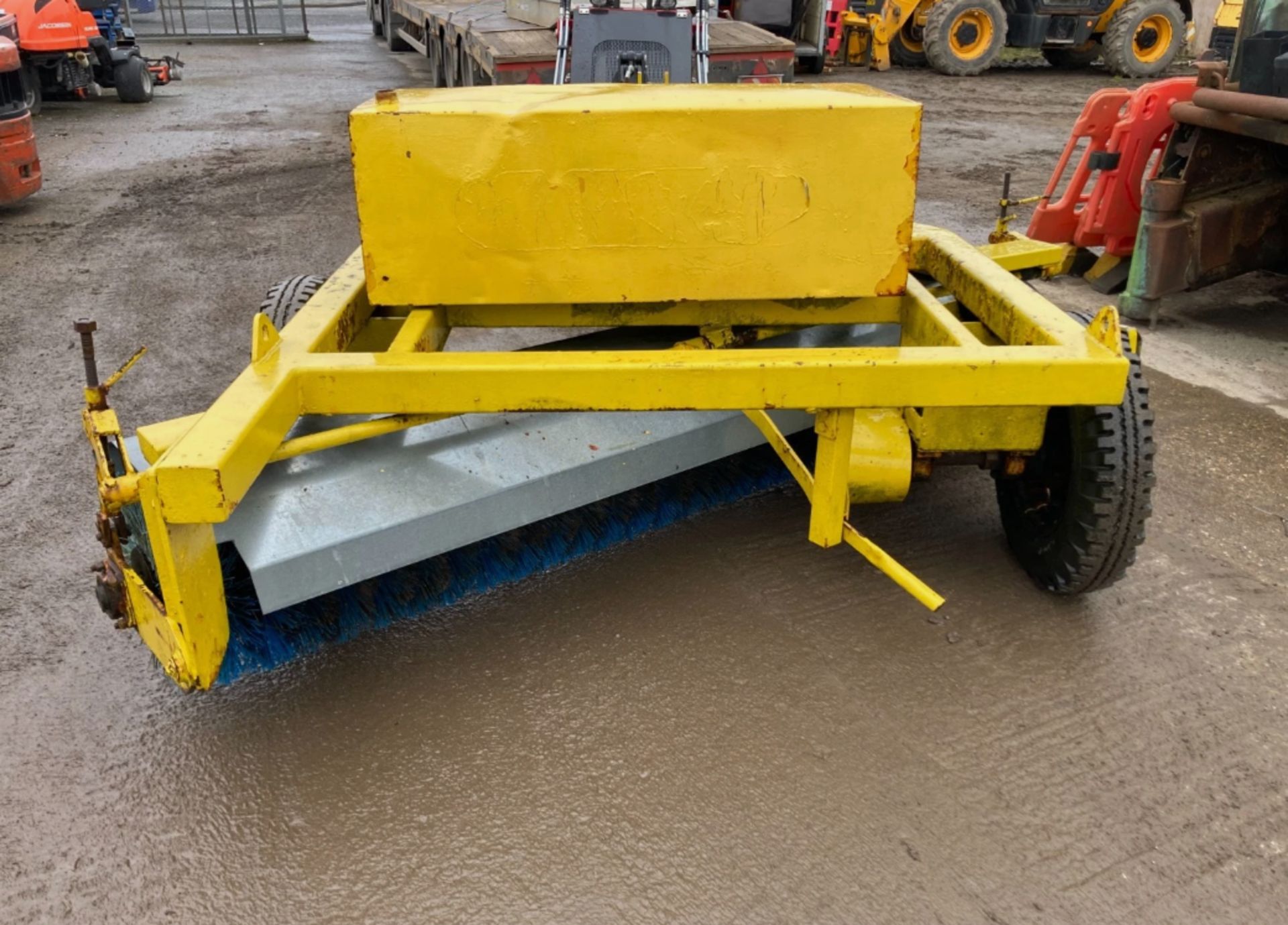 TOWABLE SWEEPER – WHEEL-DRIVEN BRUSH - Image 5 of 7