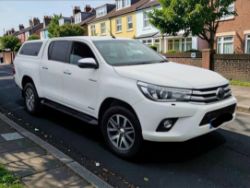 **(ONLY 80K MILEAGE)** 2020 TOYOTA HILUX 2.4 INVINCIBLE D-4D D/CAB MANUAL >>--NO VAT ON HAMMER--<<