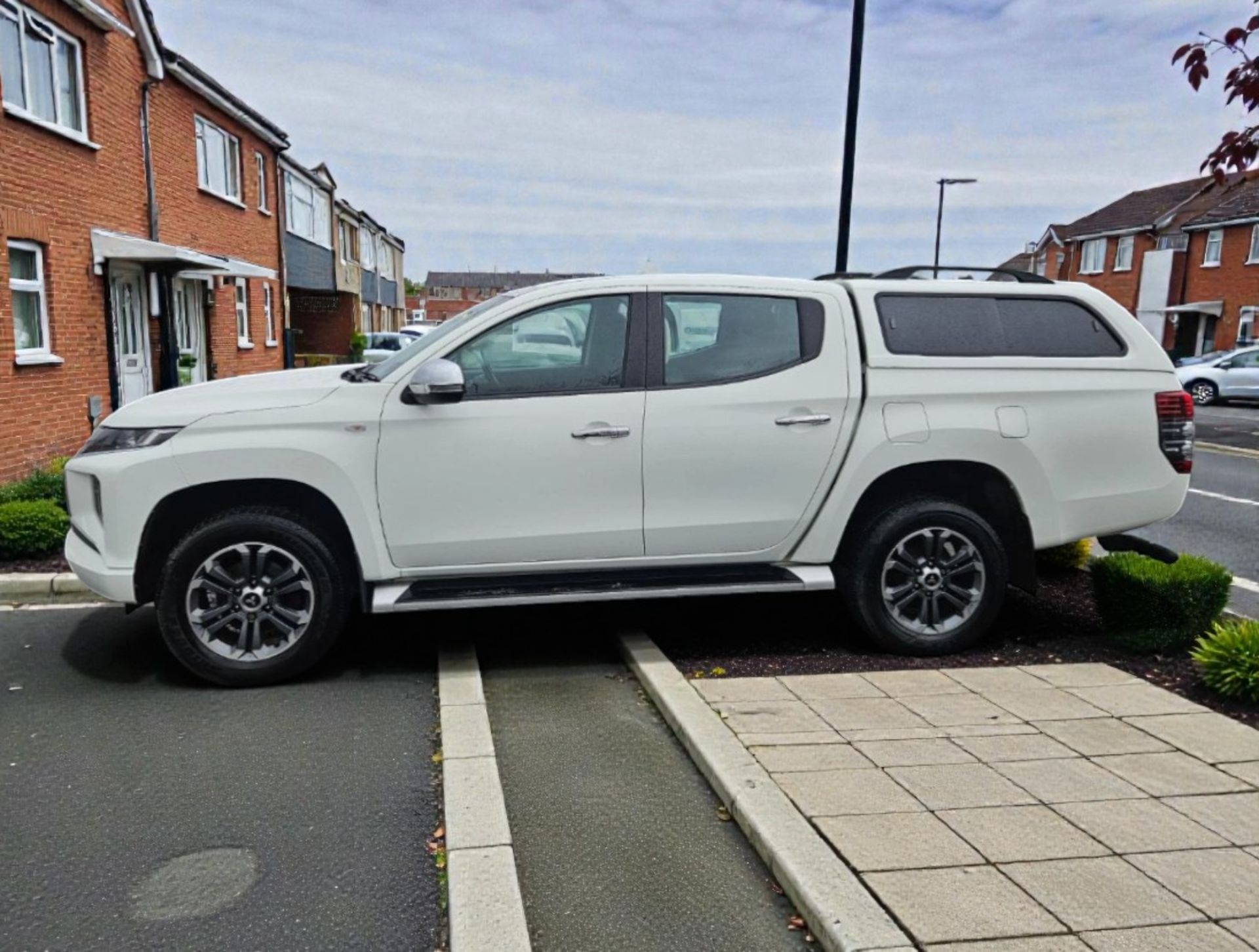 **(ONLY 95K MILEAGE)** 2021 MITSUBISHI L200 TROJAN DI-D 2.3 MANUAL PICK UP >>--NO VAT ON HAMMER--<< - Image 5 of 13