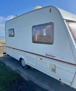 2003 LUNAR STELLAR 400 – 2 BERTH TOURING CARAVAN >>--NO VAT ON HAMMER--<<