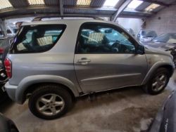 2000 TOYOTA RAV4 NRG VVTI – 2.0 PETROL MANUAL SUV >>--NO VAT ON HAMMER--<<**(ONLY 102K MILEAGE)**