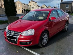 2010 VOLKSWAGEN JETTA SE TDI 2.0L DIESEL MANUAL SALOON RED WITH