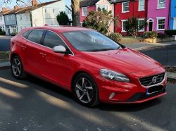 **(ONLY 80K MILEAGE)** 2014 VOLVO V40 R-DESIGN D3 AUTO 1.9 DIESEL HATCHBACK RED