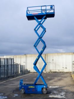 GENIE GS 2632 ELECTRIC SCISSOR LIFT – 9.9M WORKING HEIGHT, EXTENDING PLATFORM