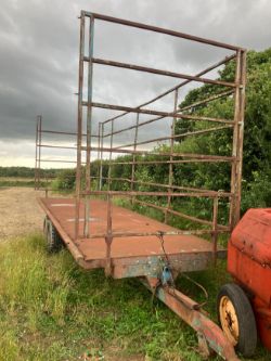 25FT BALE TRAILER