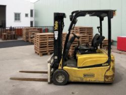 **(INCLUDES CHARGER)**2017 YALE ERP20VT ELECTRIC FORKLIFT – 2.0 TONNE – TRIPLEX MAST