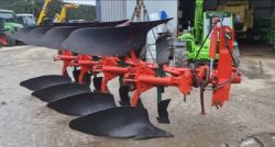 VOGEL & NOOT 4 FURROW PLOUGH
