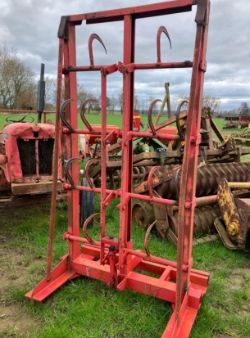GRAB FOR BIG BALES WITH EURO 8 & JCB BRACKETS