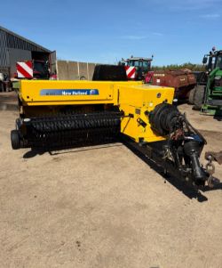 2011 NEW HOLLAND BC5070 CONVENTIONAL BALER