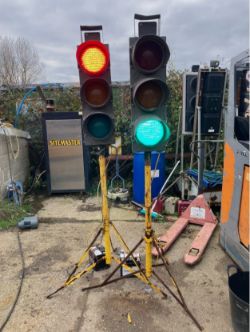 PIKE XL2 X-LITE TRAFFIC LIGHTS – BATTERY POWERED 2-WAY SYSTEM