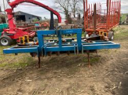 4-LEG SUBSOILER WITH DISCS AND PACKER