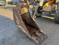 2FT WIDE STRICKLAND DIGGING BUCKET | 80MM PINS | EXCAVATOR / TELEHANDLER / BACKHOE