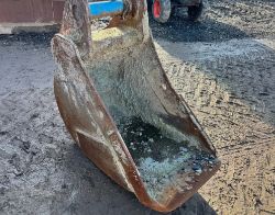 2FT DIGGING BUCKET | 80MM PINS | EXCAVATOR / TELEHANDLER | PLANT CONSTRUCTION