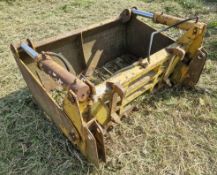 TWOSE TWIN RAM SHEAR GRAB