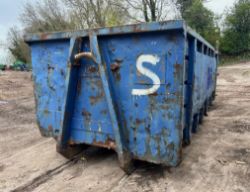 30 YARD ROLL-ON ROLL-OFF SKIP BIN
