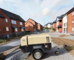 2016 DOOSAN 7/41 ROAD TOWABLE COMPRESSOR – 4 M³/MIN – 2,397 HOURS