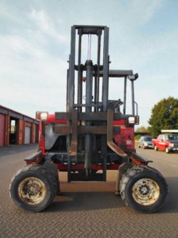 2005 MOFFETT MOUNTY M8 25.4 2.5 TON 4-WAY DIESEL FORKLIFT